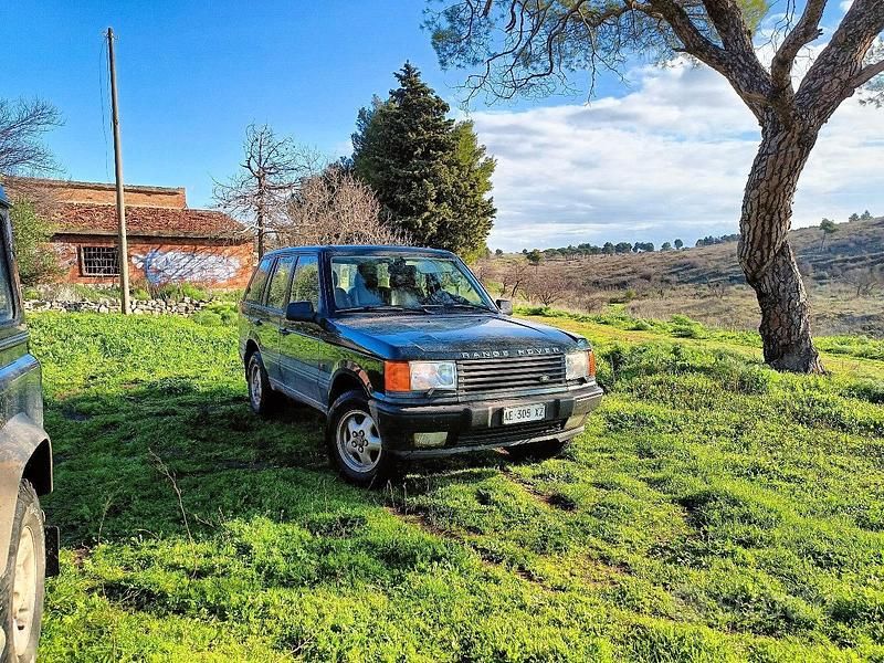 Verde Usata 1994 Land Rover Range Rover HSE SUV | 13.500 € - Immagine 1/2