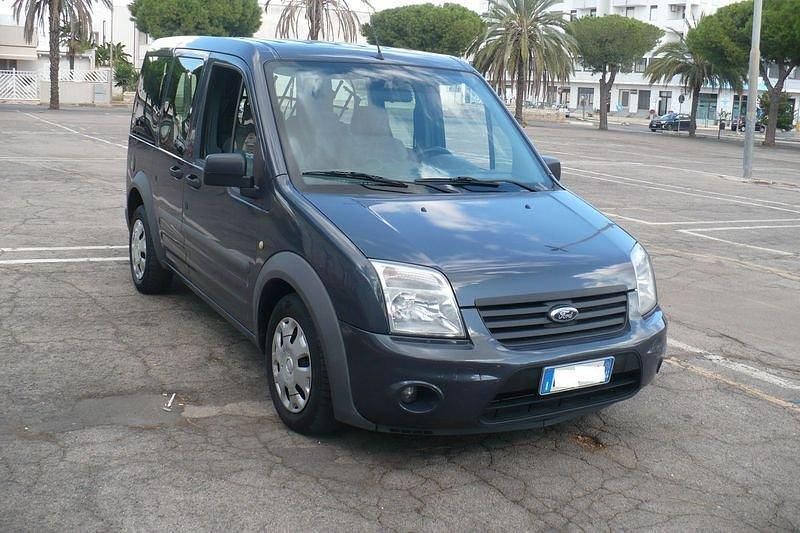 Usata Ford Tourneo Connect Trend 90 CV (66 kW) 2012 Blu Monovolume