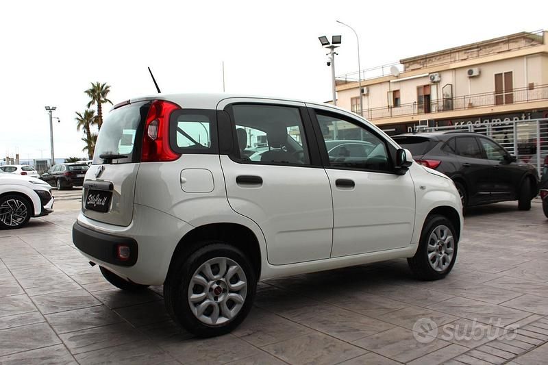 Usata Fiat Panda Easy 86 CV (63 kW) 2020 Bianco gelato pastello Utilitaria