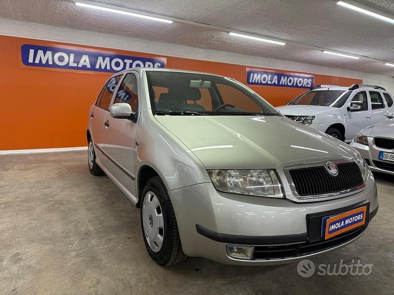 Usata Skoda Fabia Comfort 68 CV (50 kW) 2001 Grigio Berlina