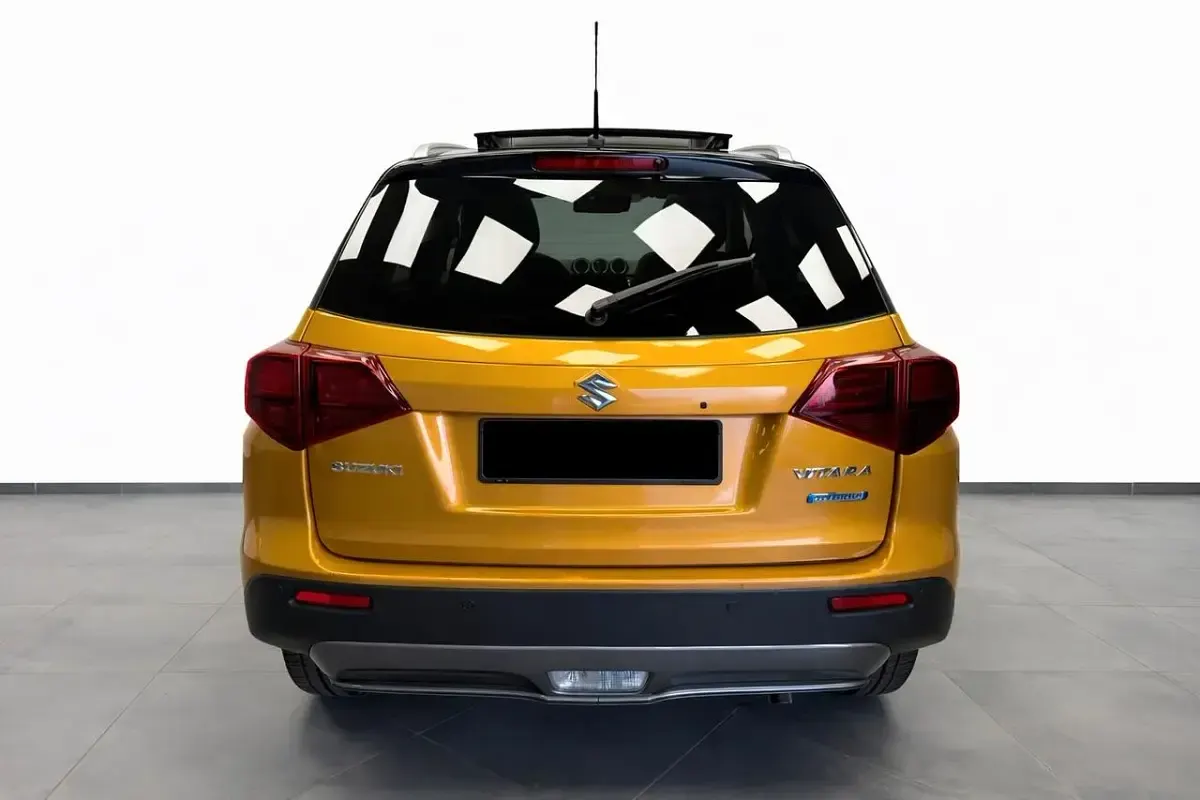 Usata Suzuki Vitara 129 CV (94 kW) 2020 Giallo SUV