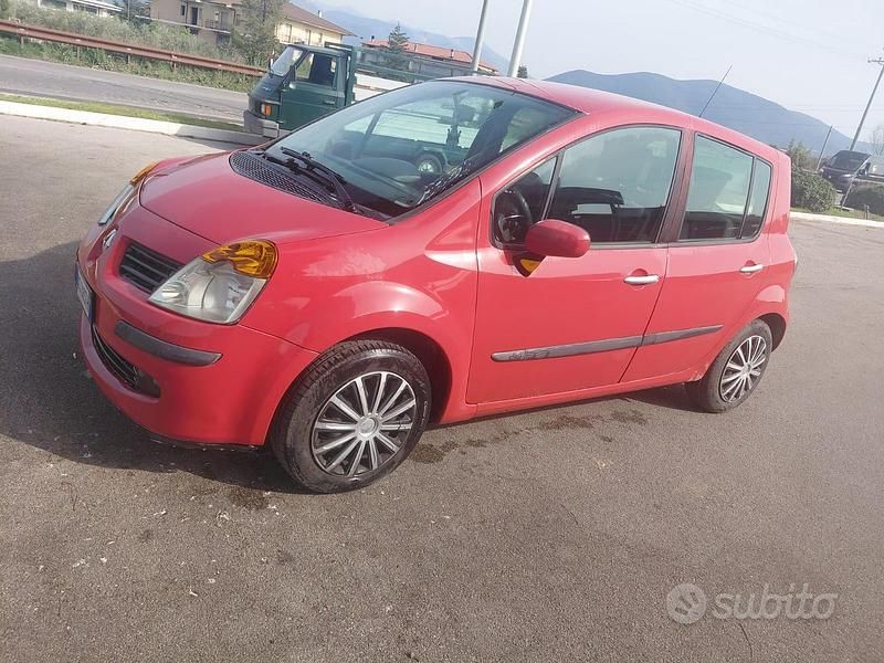 Usata Renault Modus 2004 Monovolume
