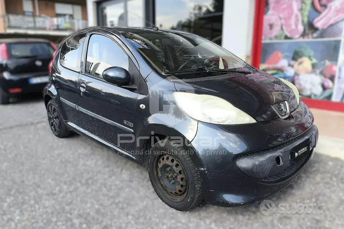 Käytetty Peugeot 107 68 HP (50 kW) 2006 Harmaa Viistoperä