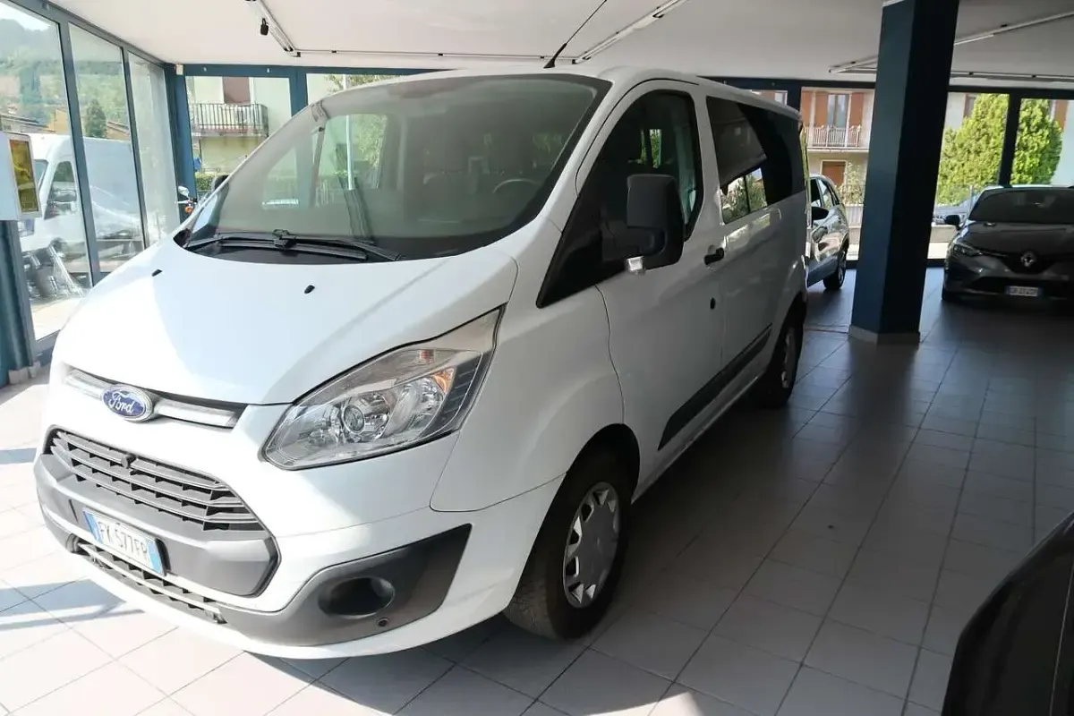 Usata Ford Transit Custom Trend 131 CV (96 kW) 2017 Bianco Monovolume