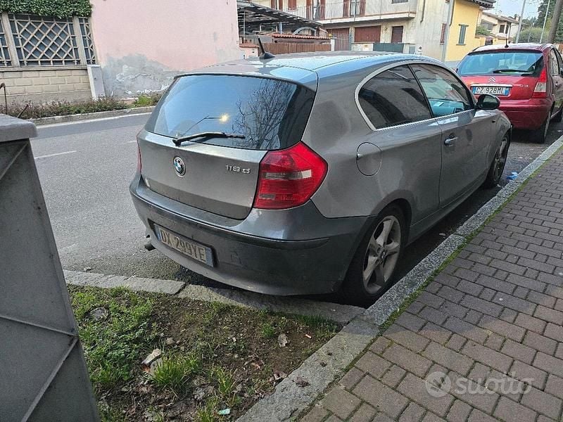 Usata BMW 118 2008 Grigio Utilitaria