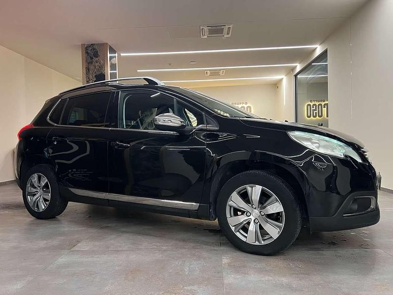 Usata Peugeot 2008 Allure 92 CV (67 kW) 2015 Nero SUV