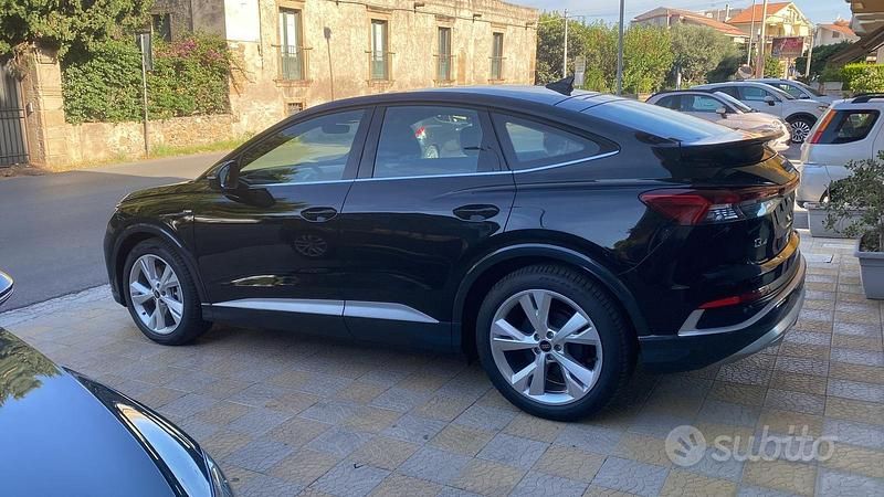 Usata Audi Q4 Sportback e-tron S-Line 150 kW (204 CV) 2023 Nero SUV