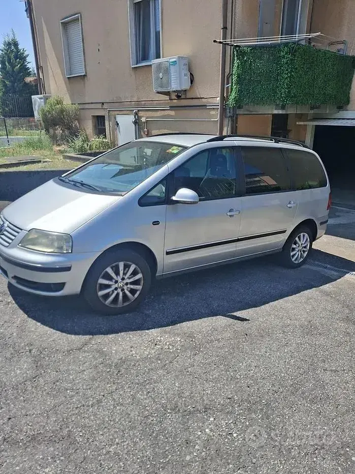 Usata VW Sharan 116 CV (85 kW) 2005 Grigio Monovolume