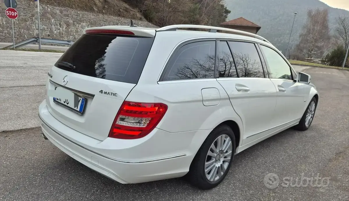 Usata Mercedes C250 204 CV (150 kW) 2011 Bianco Station wagon