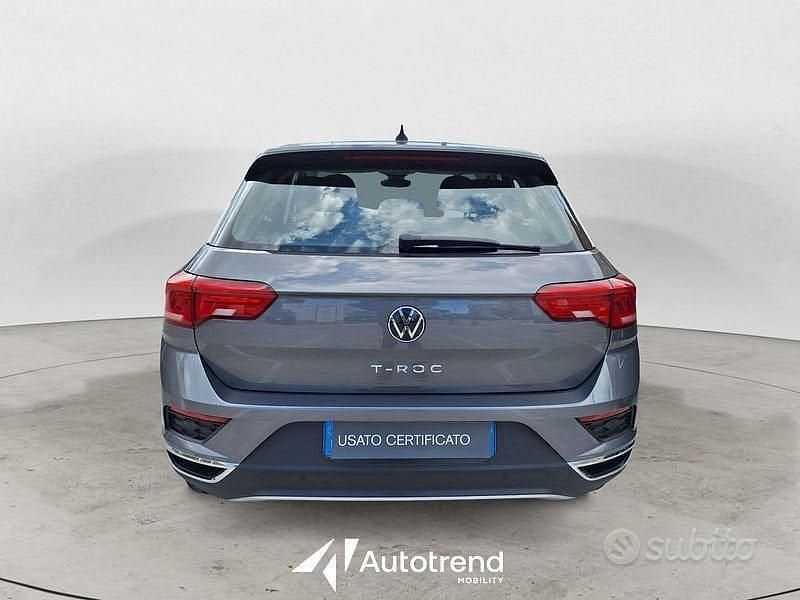 Usata VW T-Roc Business 150 CV (110 kW) 2021 Grigio scuro SUV