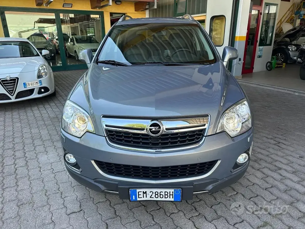 Usata Opel Antara Cosmo 184 CV (135 kW) 2012 Grigio SUV