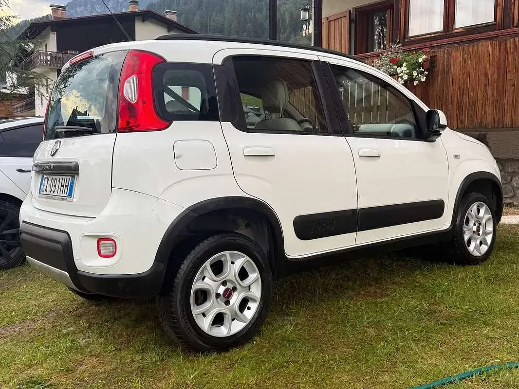 Usata Fiat Panda 4x4 75 CV (55 kW) 2014 Bianco Utilitaria