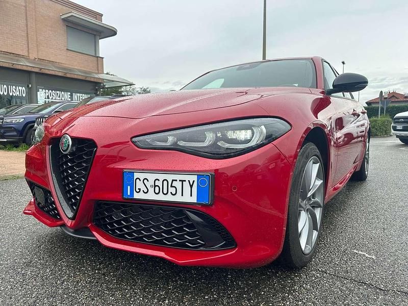Usata Alfa Romeo Giulia Sprint 280 CV (205 kW) 2024 Rosso Berlina