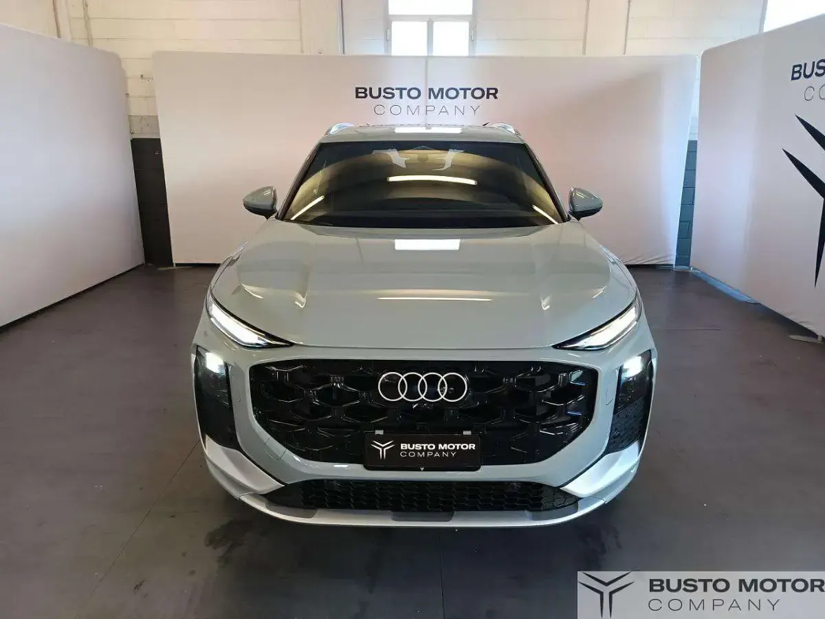 Ny Audi Q3 S-Line 150 HK (110 kW) 2026 Grå SUV