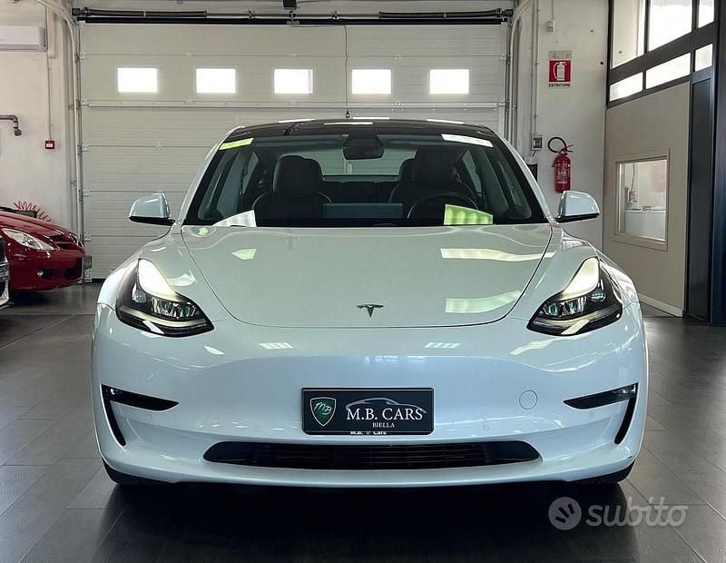 Usata Tesla Model 3 366 kW (498 CV) 2021 Bianco Berlina