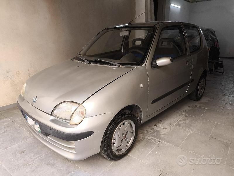 Usata Fiat 600 39 CV (28 kW) 2000 Grigio Berlina
