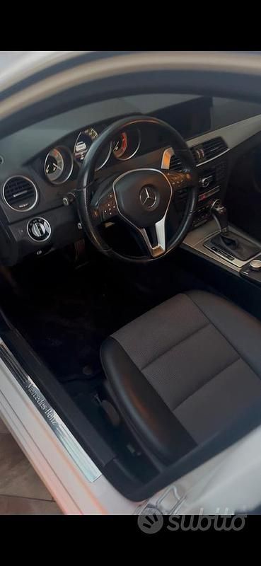 Usata Mercedes C220 170 CV (125 kW) 2013 Bianco Station wagon
