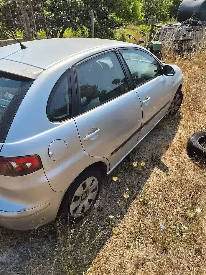 Usata Seat Ibiza 75 CV (55 kW) 2003 Giallo Utilitaria