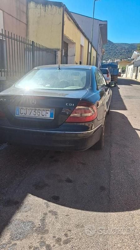 Usata Mercedes CLK270 170 CV (125 kW) 2004 Nero Coupé