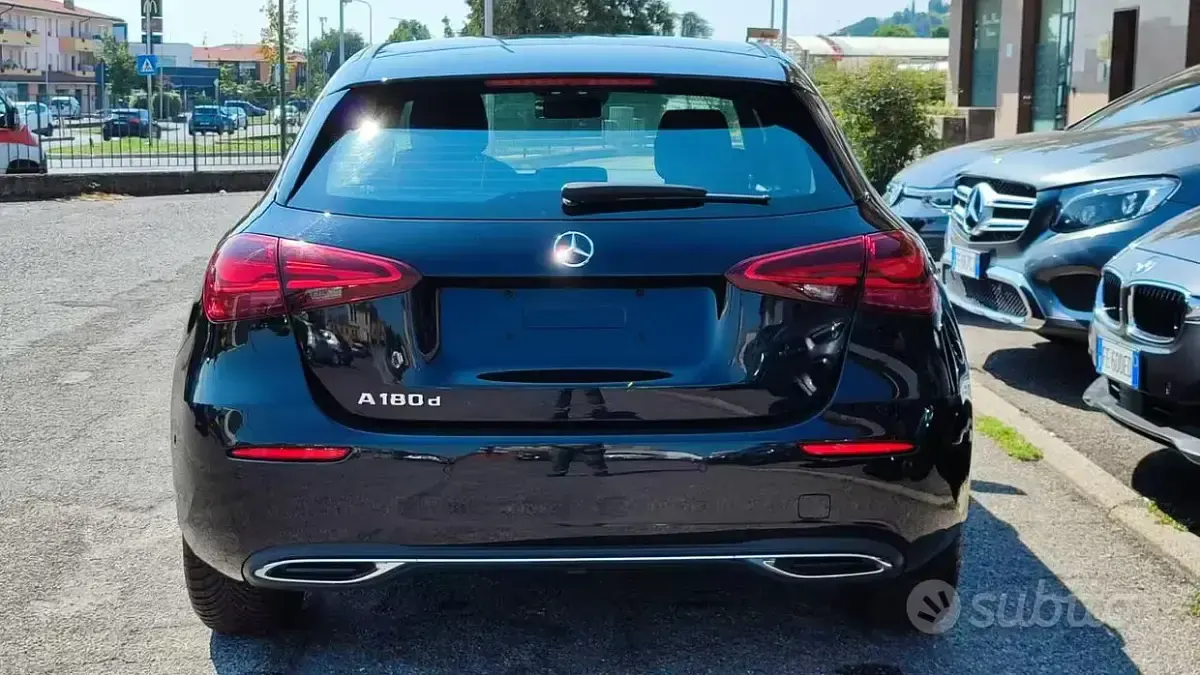 Usata Mercedes A180 Progressive 116 CV (85 kW) 2025 Nero Berlina