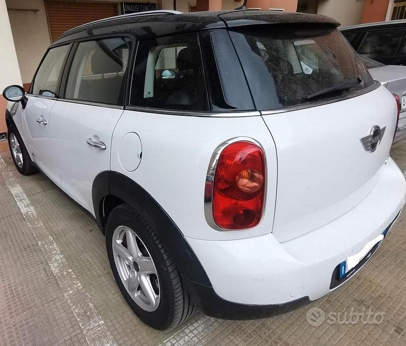 Usata Mini Cooper D Countryman 151 CV (111 kW) 2010 Bianco SUV