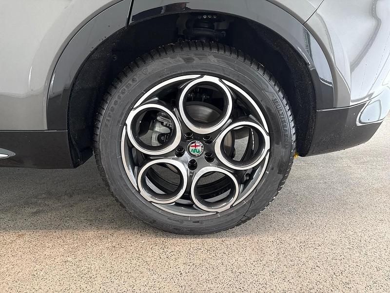Usata Alfa Romeo Tonale Ti 131 CV (96 kW) 2023 Grigio SUV