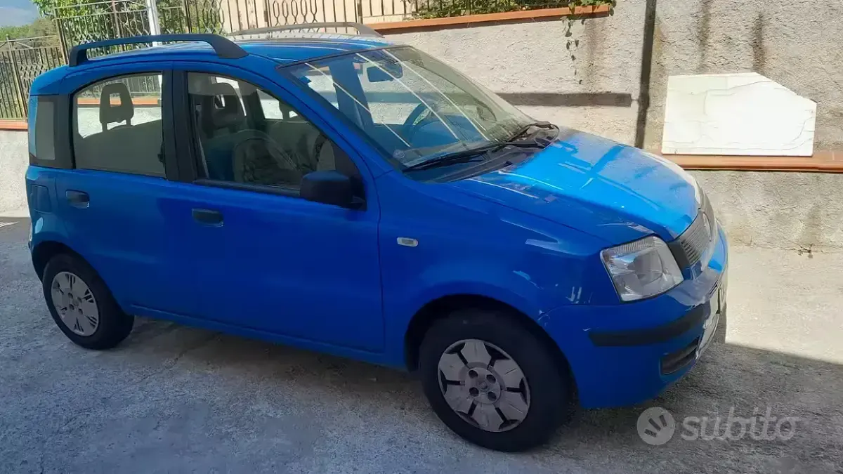 Usata Fiat Panda 54 CV (39 kW) 2004 Blu Utilitaria