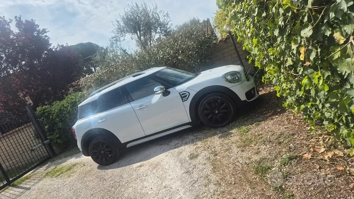 Usata Mini One D Countryman 116 CV (85 kW) 2018 Bianco SUV