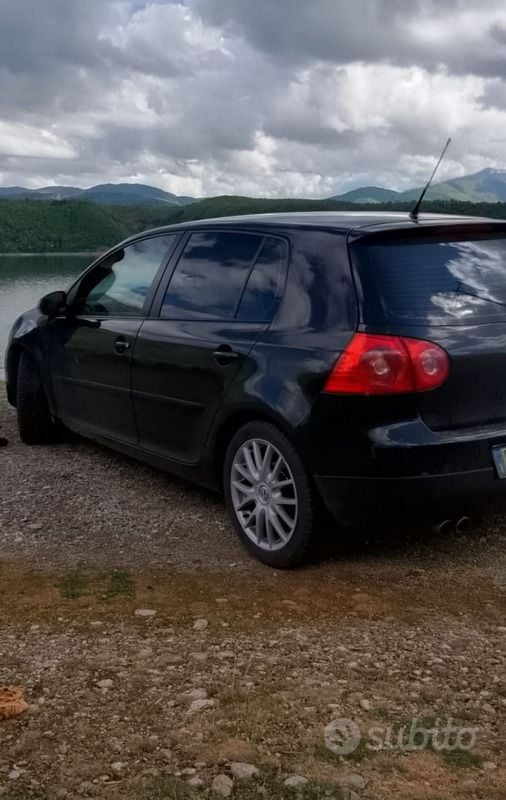Usata VW Golf V 170 CV (125 kW) 2007 Nero Utilitaria