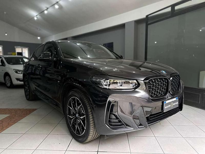 Usata BMW X4 M Sport 190 CV (139 kW) 2024 Grigio SUV
