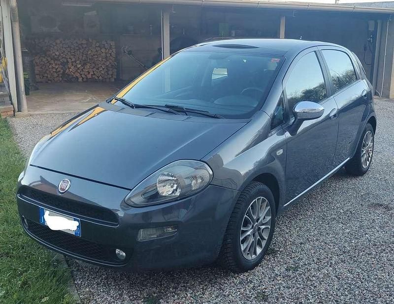 Usata Fiat Punto Evo Dynamic 77 CV (56 kW) 2012 Utilitaria