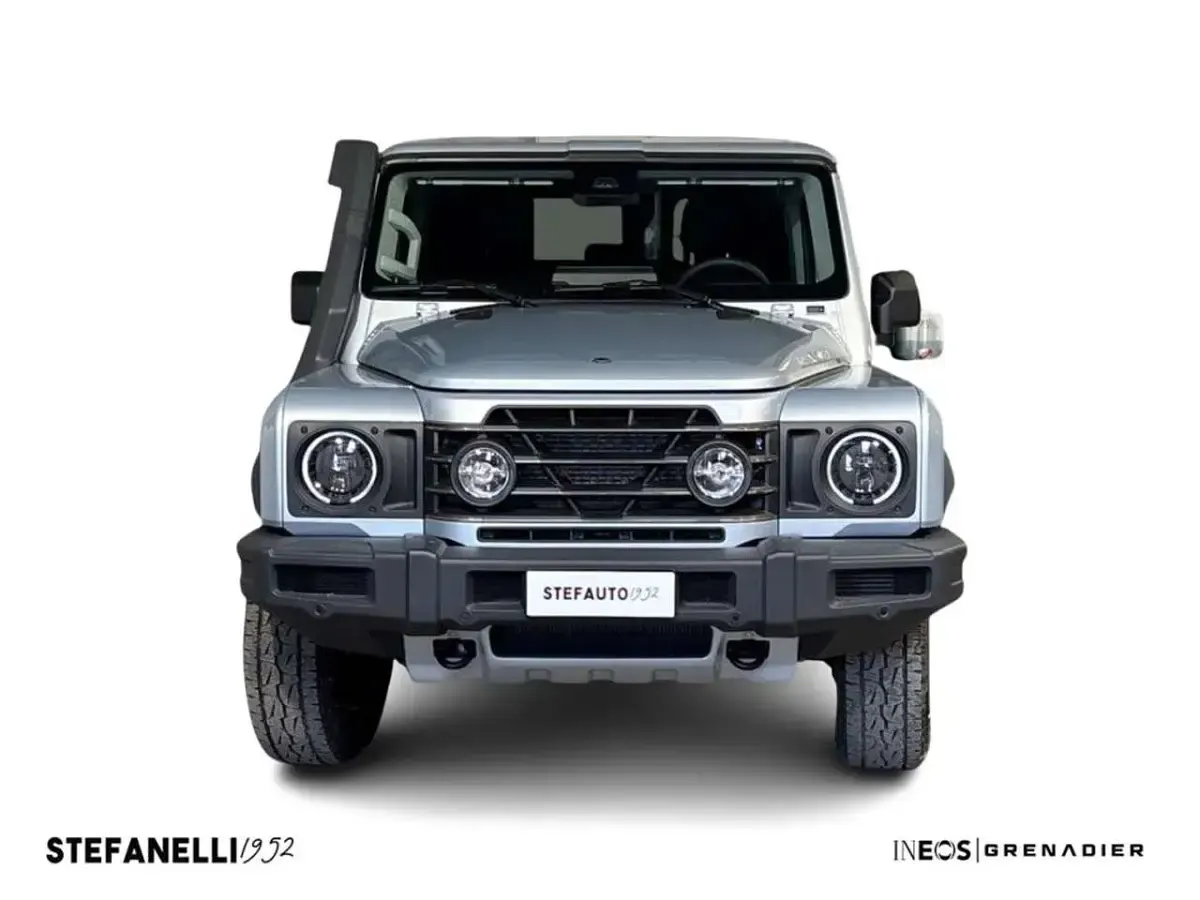 Nuova Ineos Grenadier 286 CV (210 kW) 2025 Sterling silver Station wagon