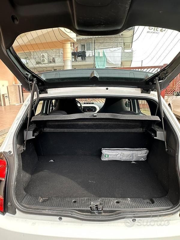 Usata Renault Twingo 65 CV (47 kW) 2019 Bianco Utilitaria