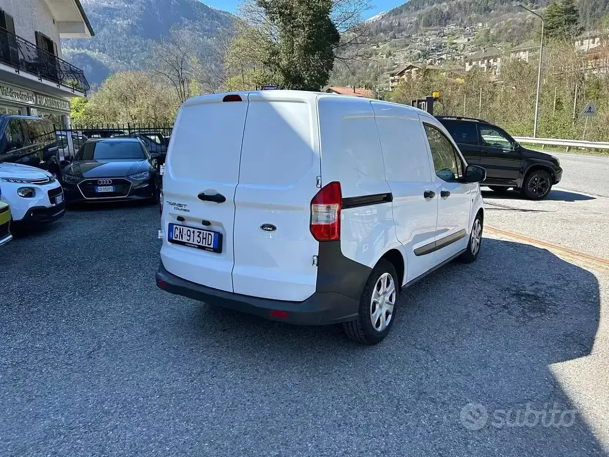 Usata Ford Transit Trend 75 CV (55 kW) 2023 Bianco Furgone