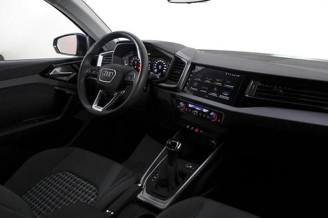 Usata Audi A1 Business 116 CV (85 kW) 2025 Blu navarra metallizzato Berlina