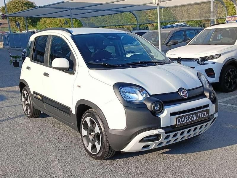 Nuova Fiat Panda Cross Cross 69 CV (50 kW) 2025 Bianco Utilitaria
