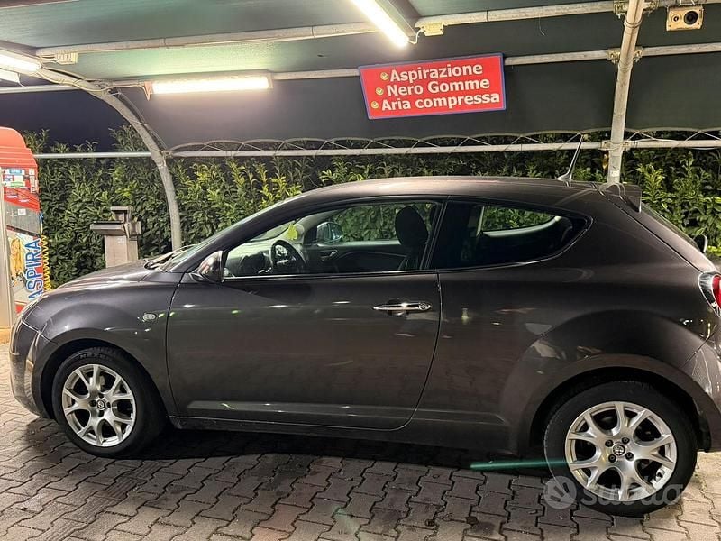 Usata Alfa Romeo MiTo 85 CV (62 kW) 2015 Grigio Utilitaria