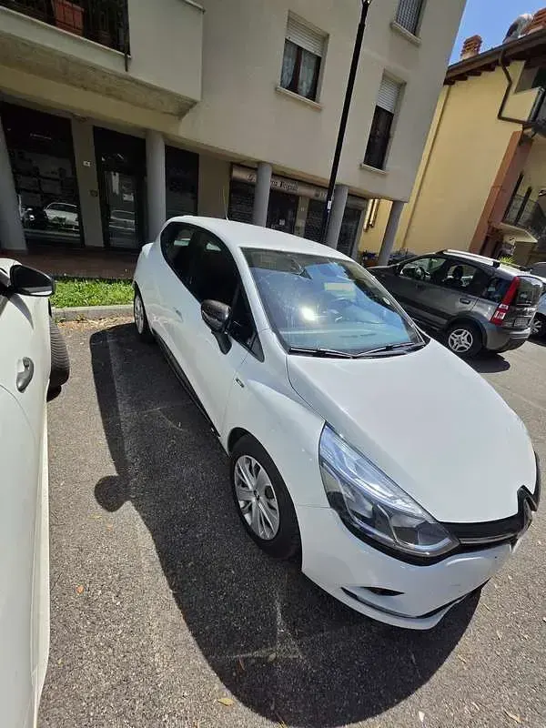 Usata Renault Clio IV Life 75 CV (55 kW) 2019 Berlina