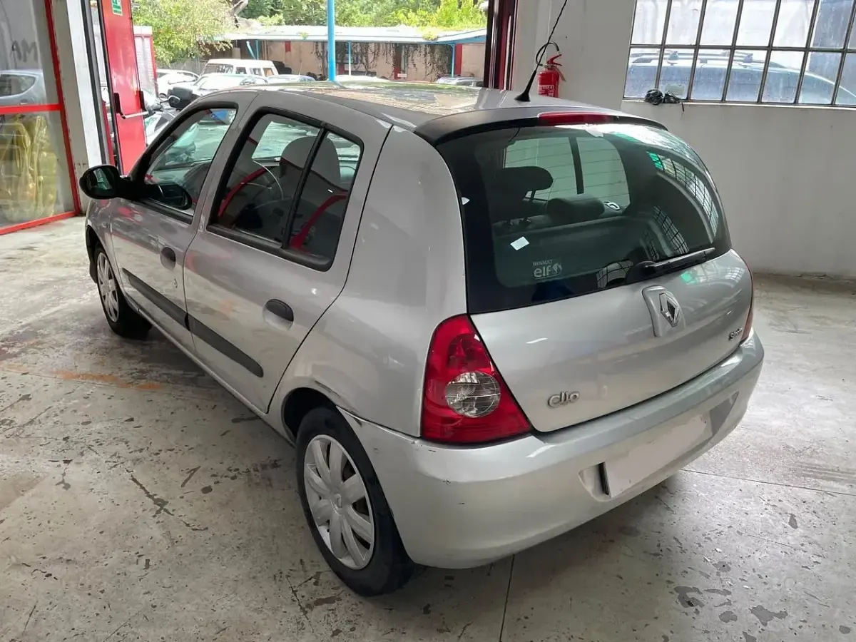 Usata Renault Clio II 58 CV (42 kW) 2010 Grigio Berlina