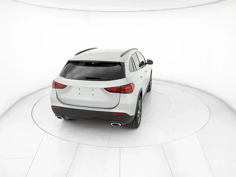 Nuova Mercedes GLA200 Progressive 150 CV (110 kW) 2026 Argento SUV