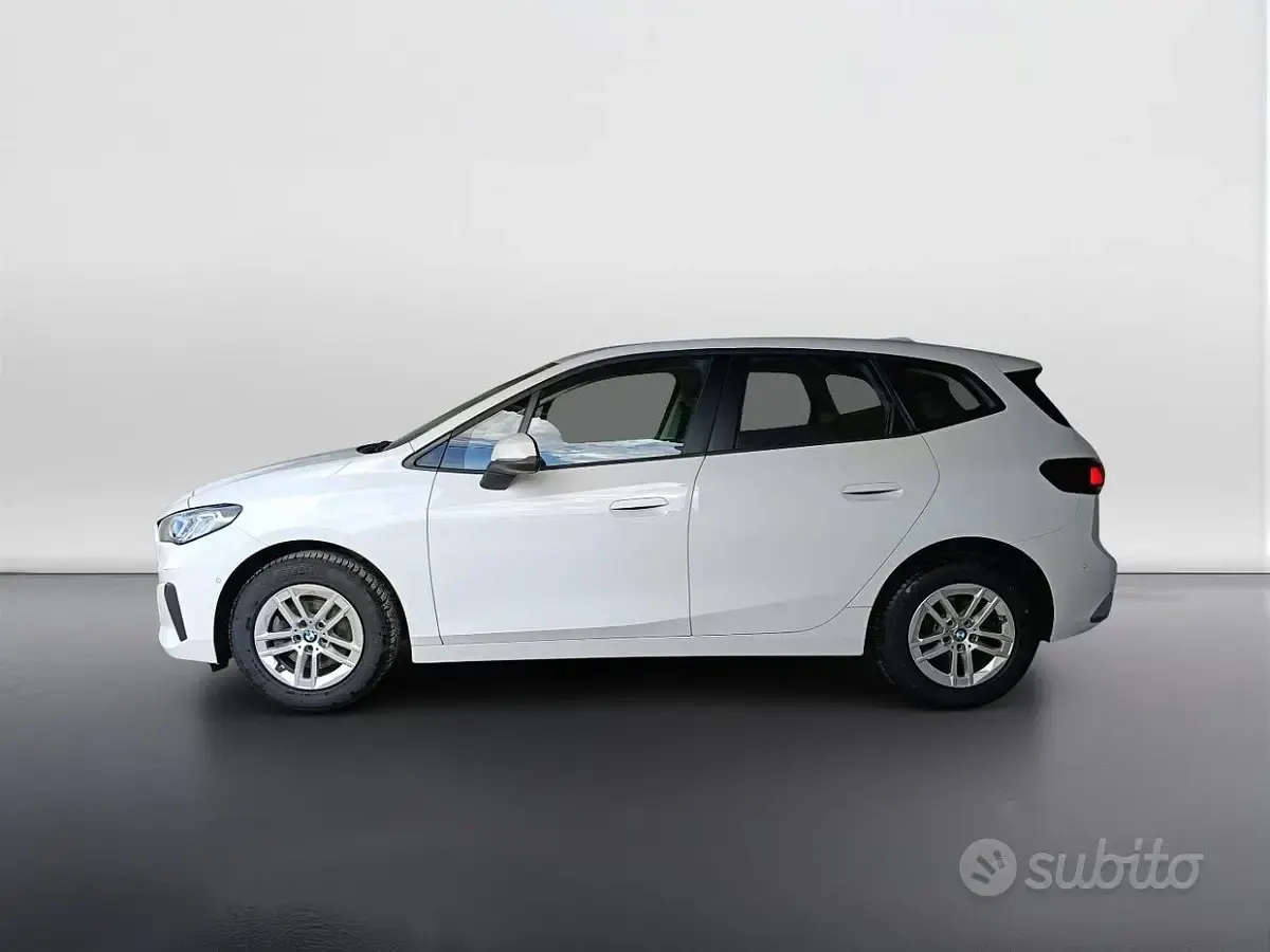 Usata BMW 218 Performance 150 CV (110 kW) 2022 Bianco Station wagon