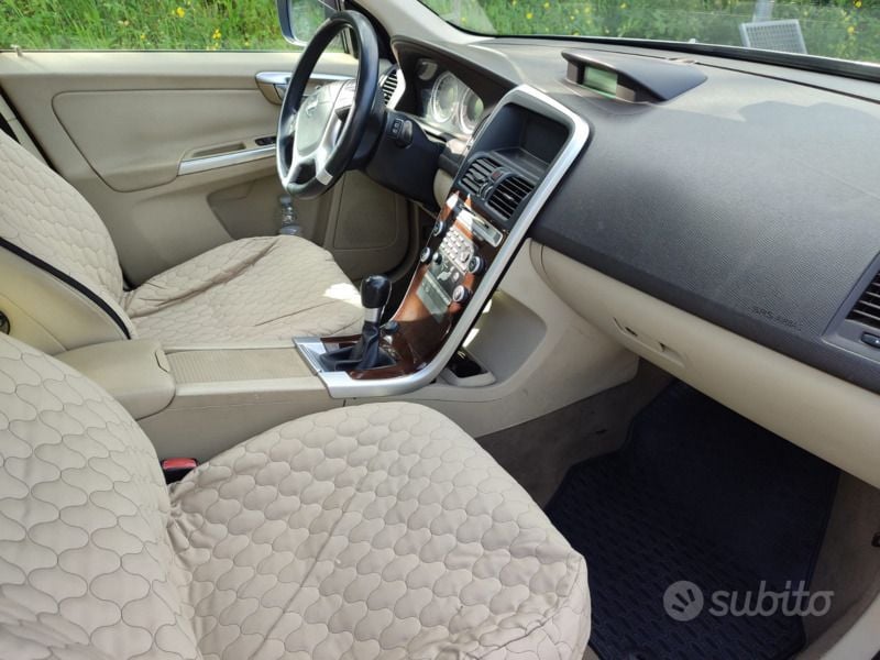 Usata Volvo XC60 163 CV (119 kW) 2010 Grigio SUV