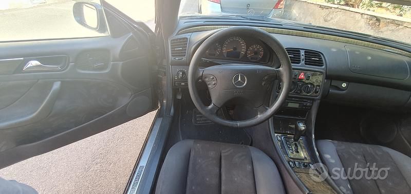 Usata Mercedes CLK230 Avantgarde 193 CV (141 kW) 1998 Blu Coupé