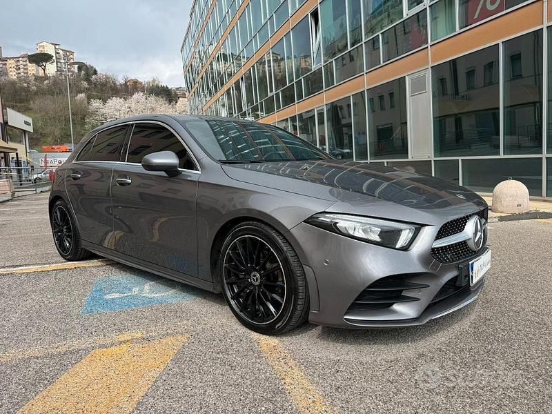 Usata Mercedes A180 Premium 116 CV (85 kW) 2019 Berlina