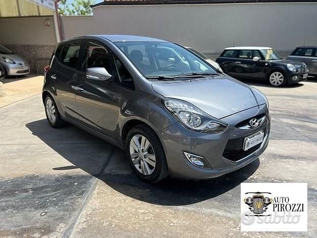 Usata Hyundai ix20 125 CV (91 kW) 2013 Grigio Utilitaria