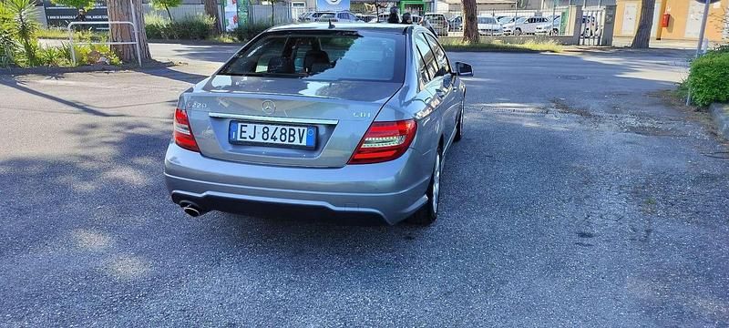 Usata Mercedes C220 Avantgarde 170 CV (125 kW) 2011 Berlina