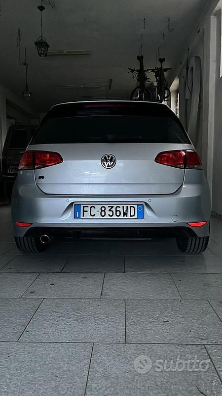 Usata VW Golf VII R-line 110 CV (80 kW) 2016 Grigio Utilitaria