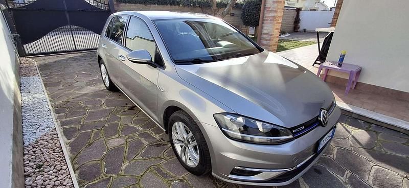 Usata VW Golf VII Highline 110 CV (80 kW) 2018 Berlina