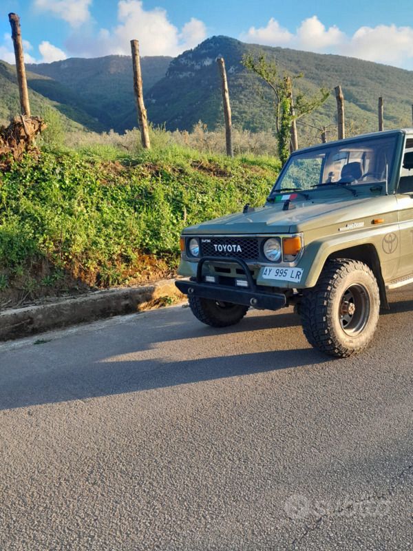 Usata Toyota Land Cruiser 1986 Verde SUV