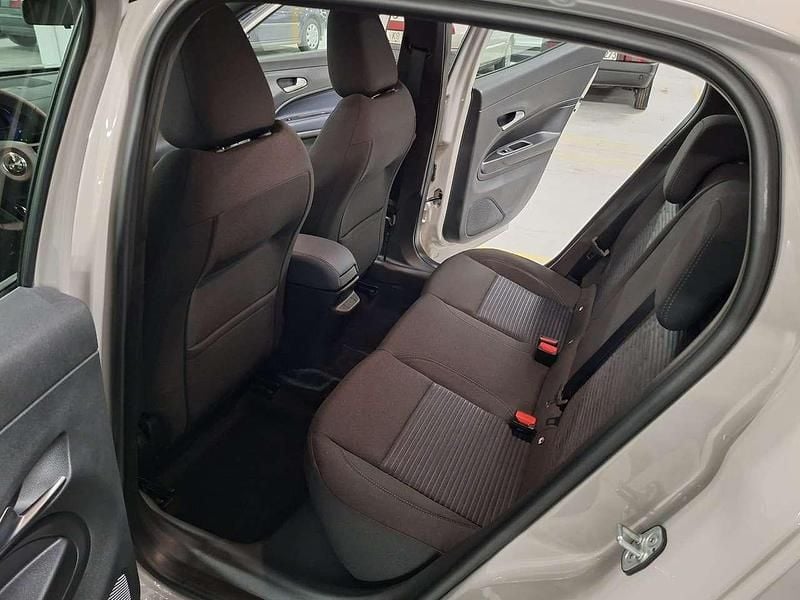 Nuova Alfa Romeo Junior 61 kW (84 CV) 2025 Avorio galleria (636) SUV